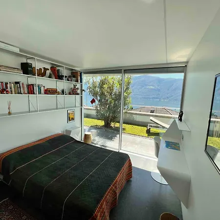 Moderno Con Ampia Terrazza Panoramica Brissago