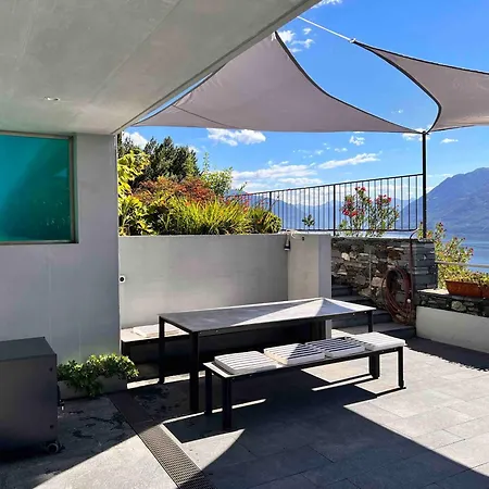 Moderno Con Ampia Terrazza Panoramica * Brissago TI